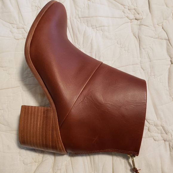 Nisolo "Dari" Leather Zip Close Boots Size 9 Gorgeous Preowned Pair - Picture 10 of 15